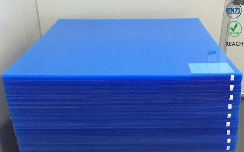  What is the characteristics of the acrylic two-color solar sheet?
